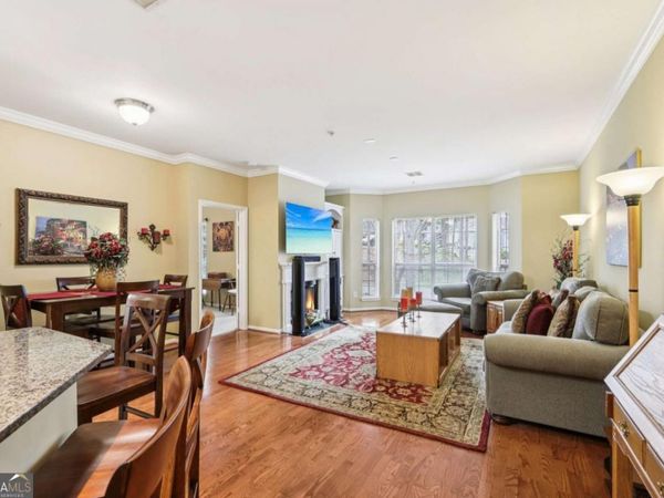5641 Roswell Road, Unit 217, Atlanta, GA 30342