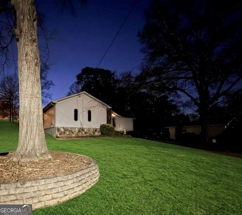 2966 Riviera Drive Nw, Conyers, GA 30012 Main Photo