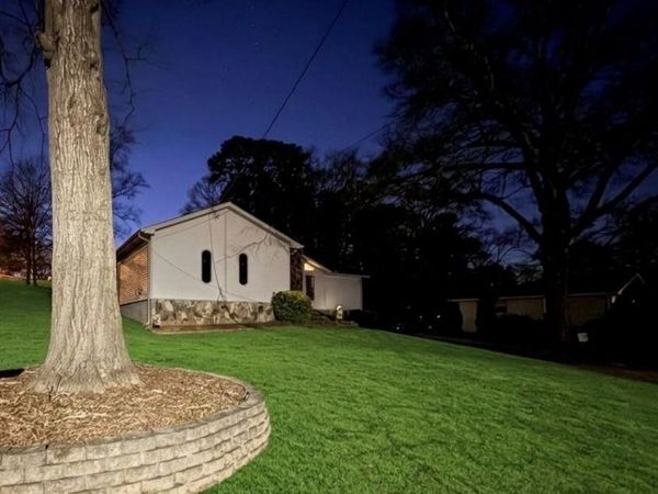 2966 Riviera Drive NW, Conyers, GA 30012