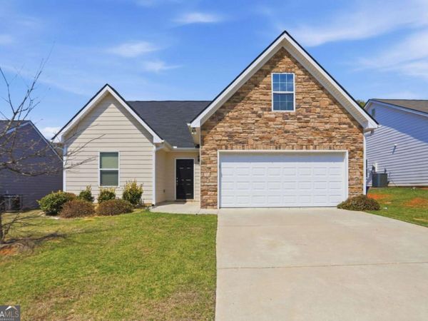 133 W Lexington Avenue, Griffin, GA 30223