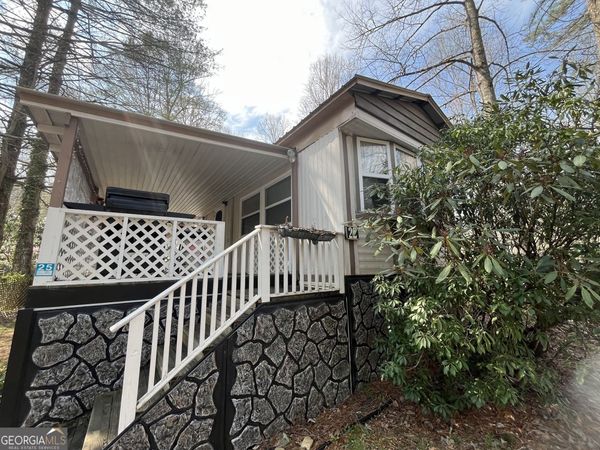 22 Leisure Woods Circle, Hiawassee, GA 30546