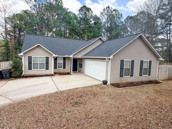 20 Saddlebrook Way, Senoia, GA 30276
