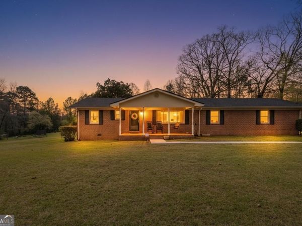 177 W Reed Road, La Fayette, GA 30728