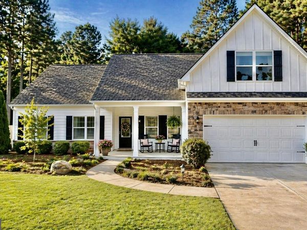 2839 Shadowstone Way, Winder, GA 30680