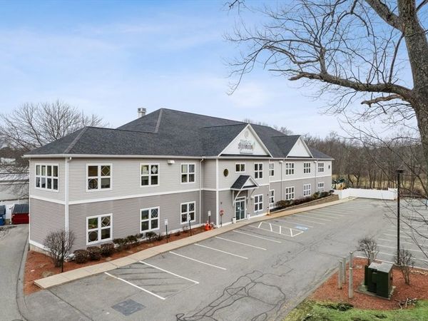 443 W Lowell Ave, Haverhill, MA 01832