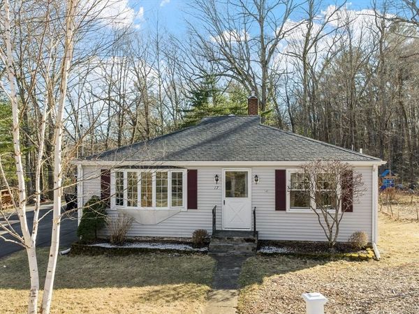 17 Siani Rd, Leicester, MA 01542
