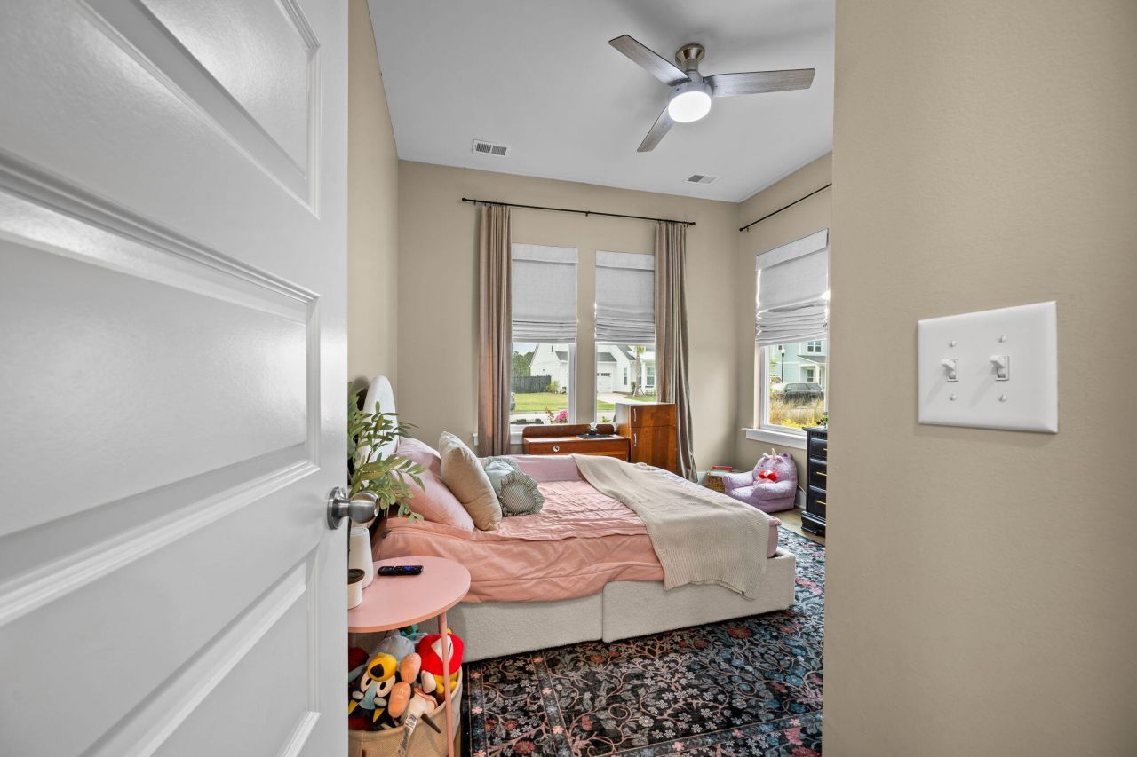 113 Medford Street Photo 10