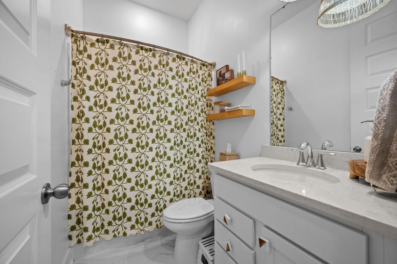 113 Medford Street Photo 12