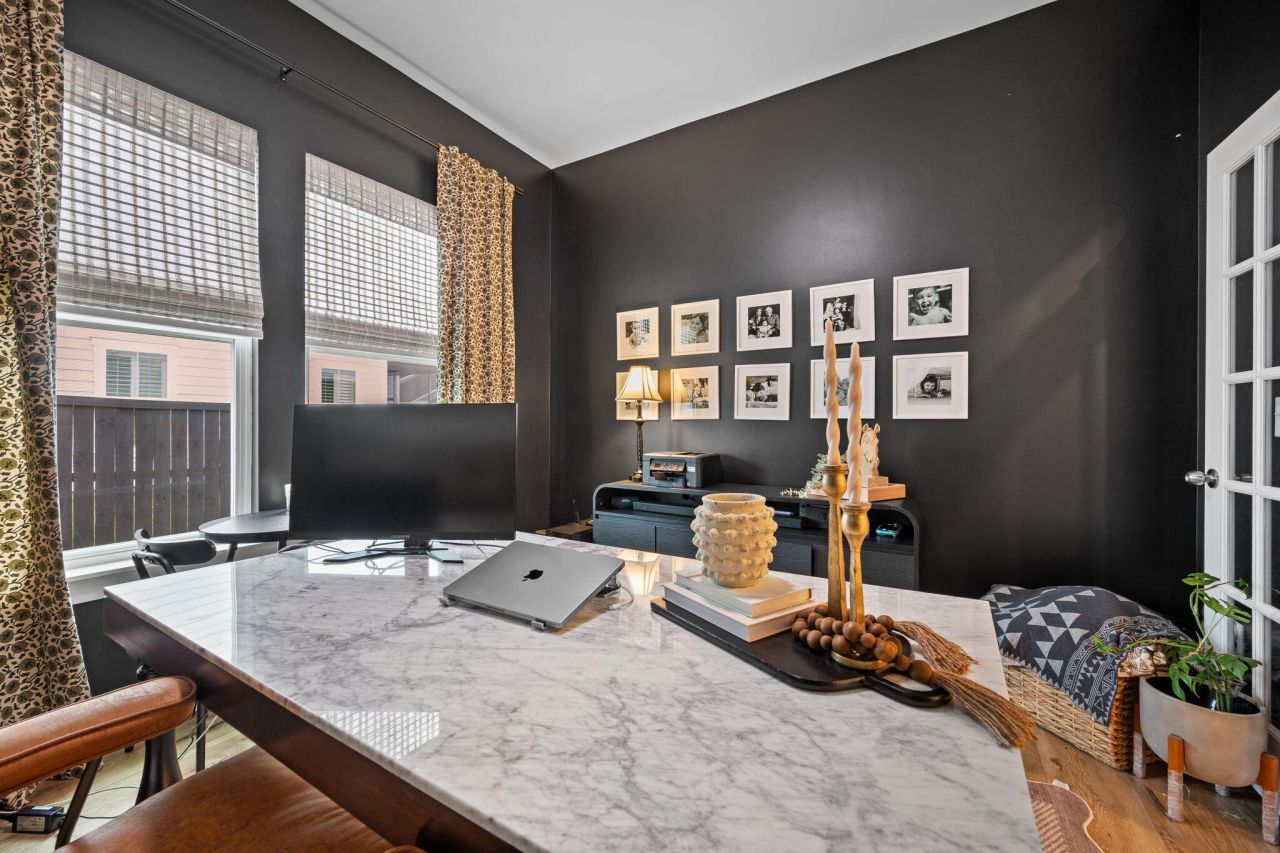 113 Medford Street Photo 21