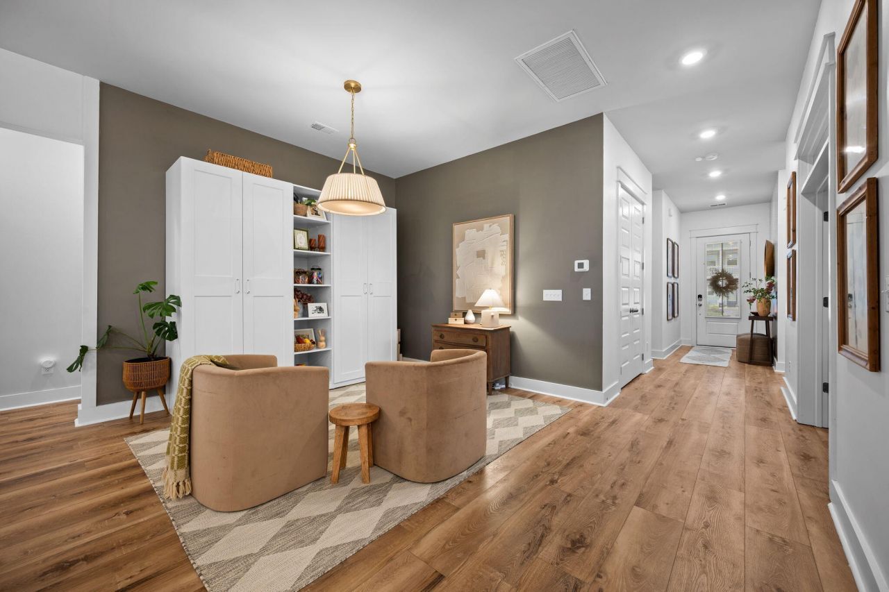 113 Medford Street Photo 25