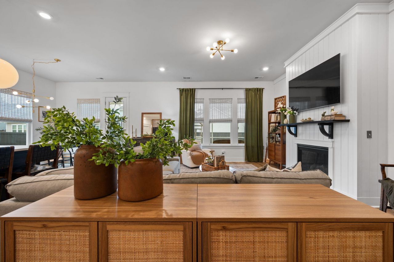 113 Medford Street Photo 26