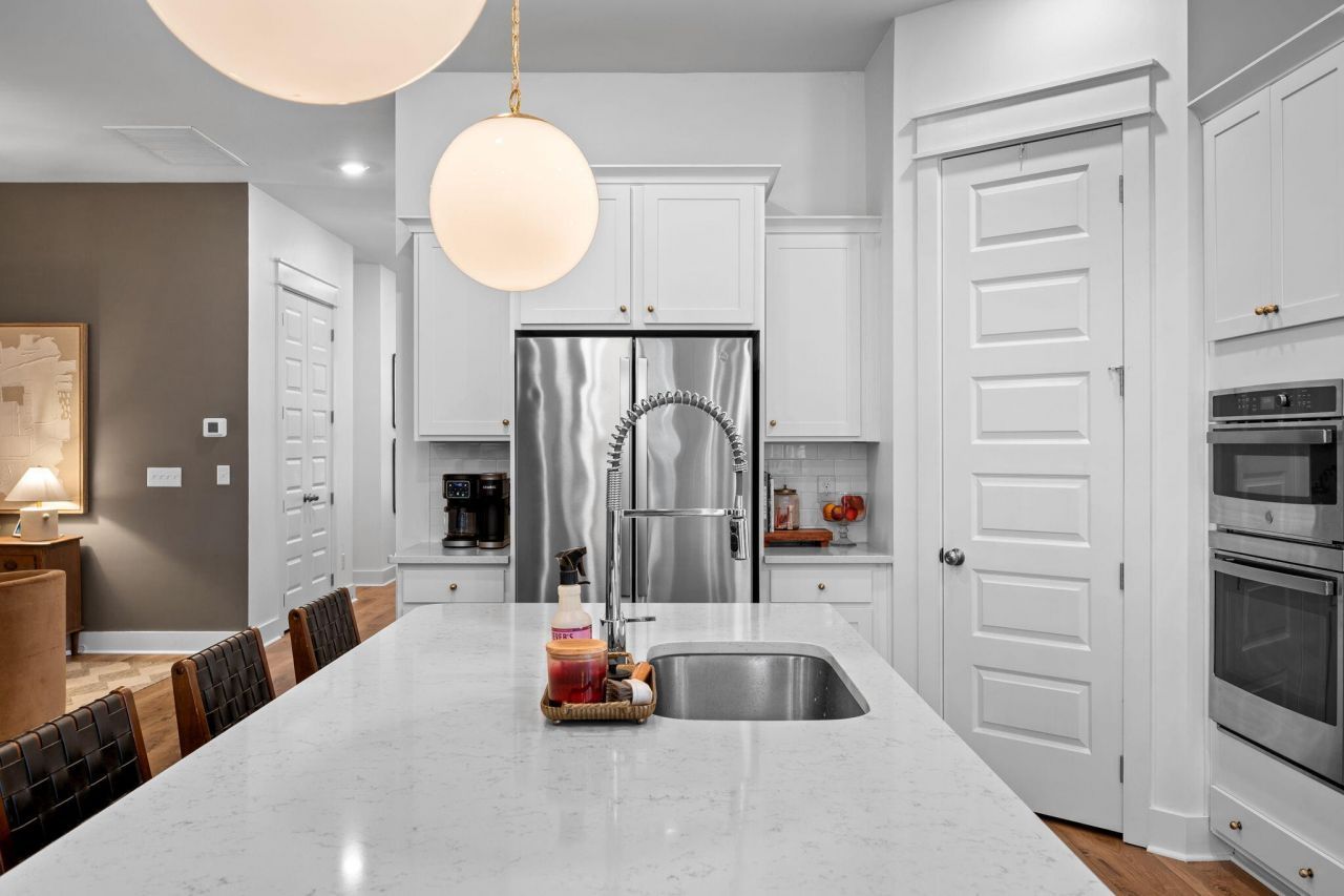 113 Medford Street Photo 37