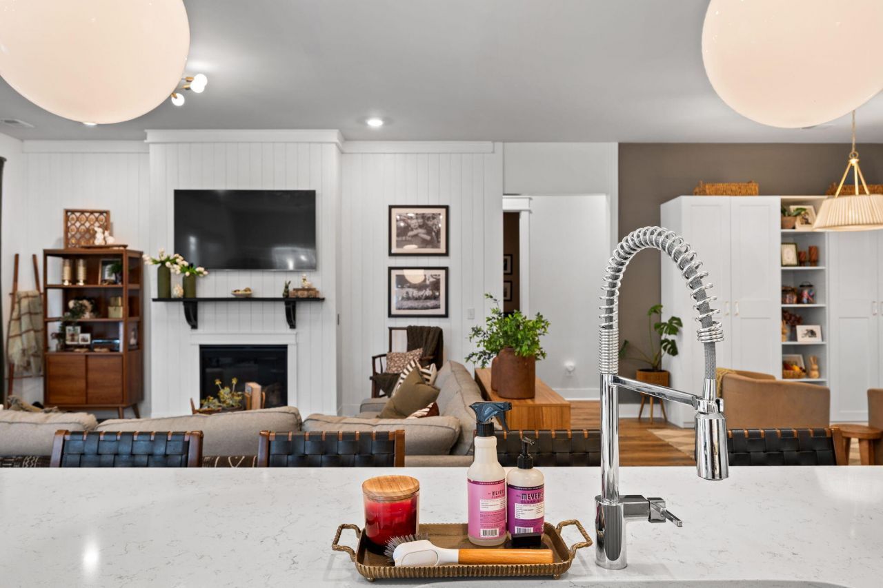 113 Medford Street Photo 40