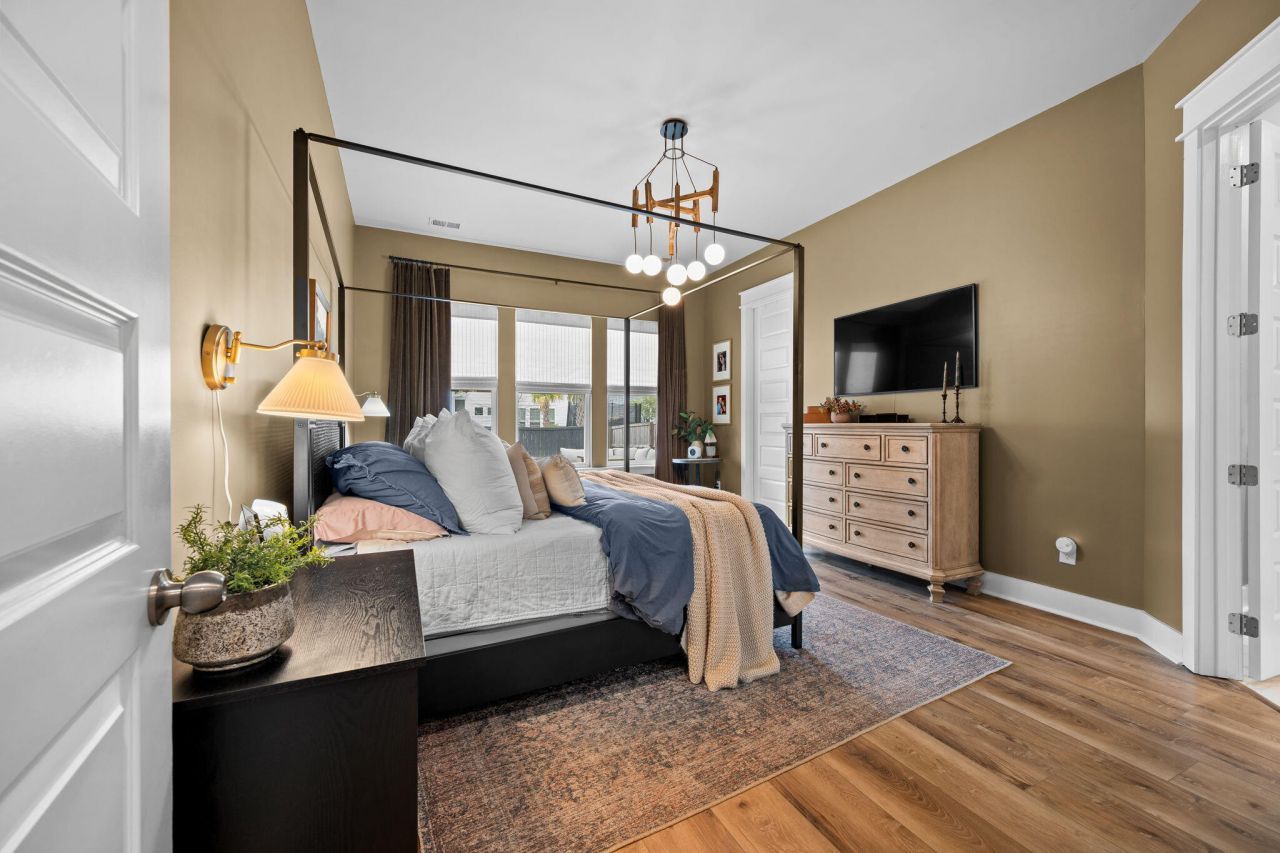 113 Medford Street Photo 47