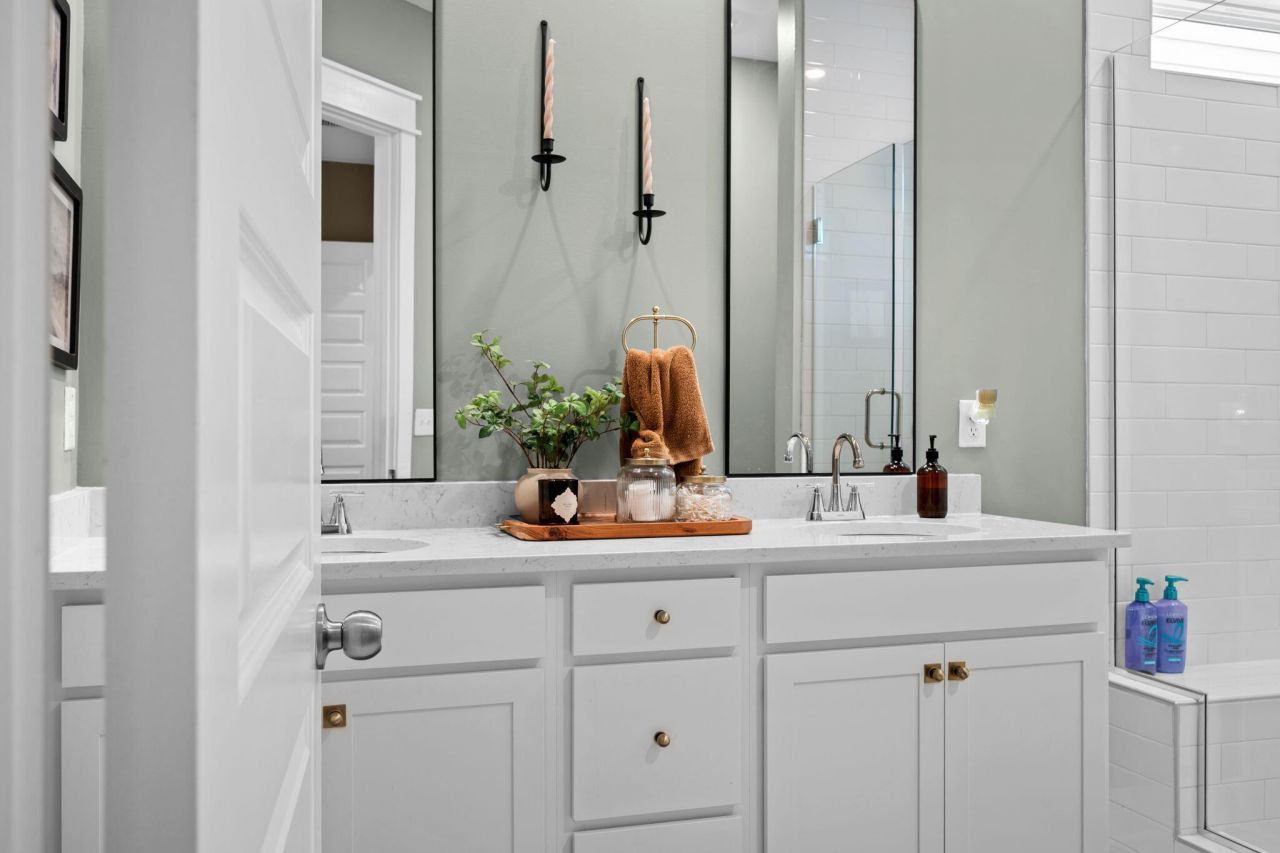 113 Medford Street Photo 51