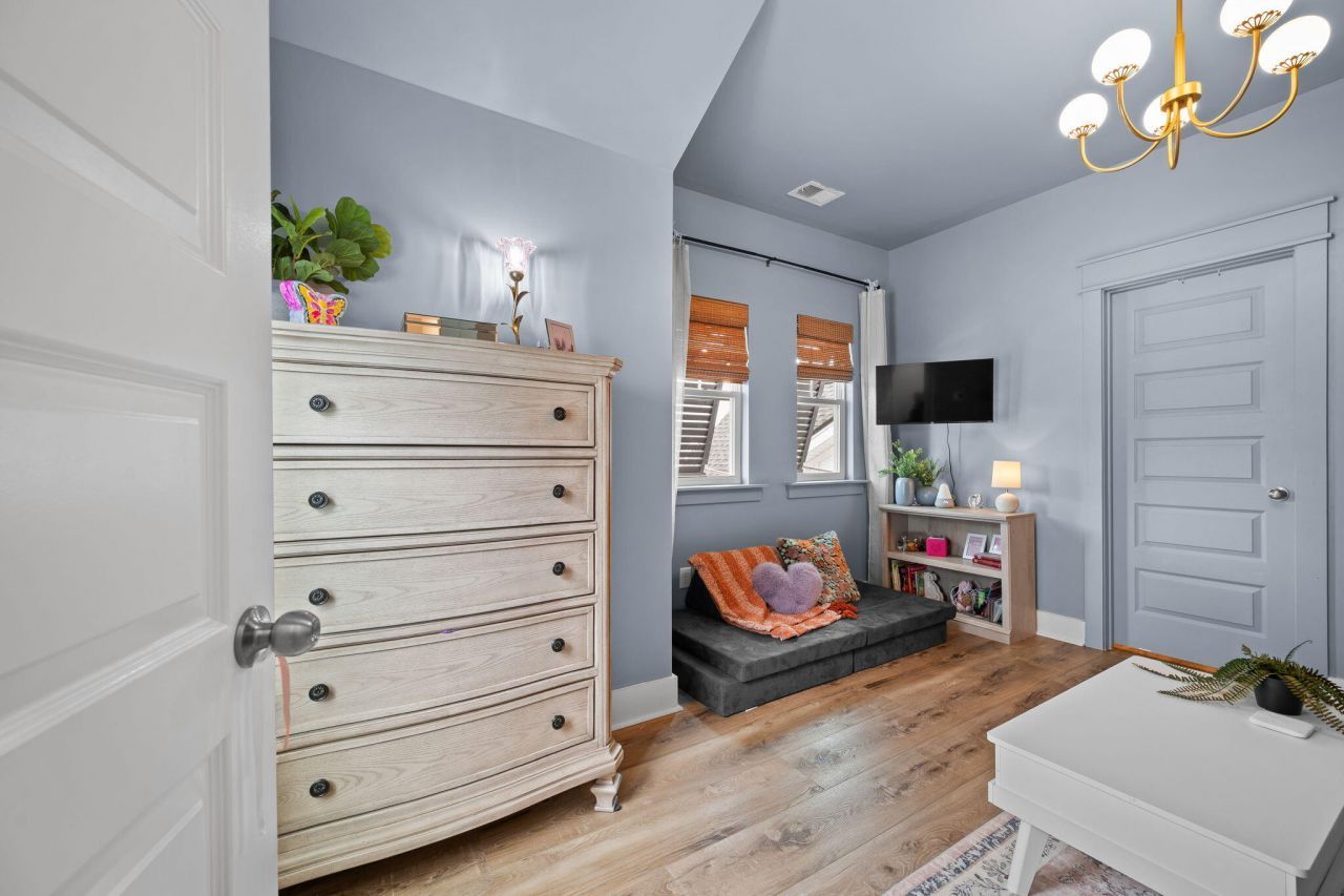 113 Medford Street Photo 57