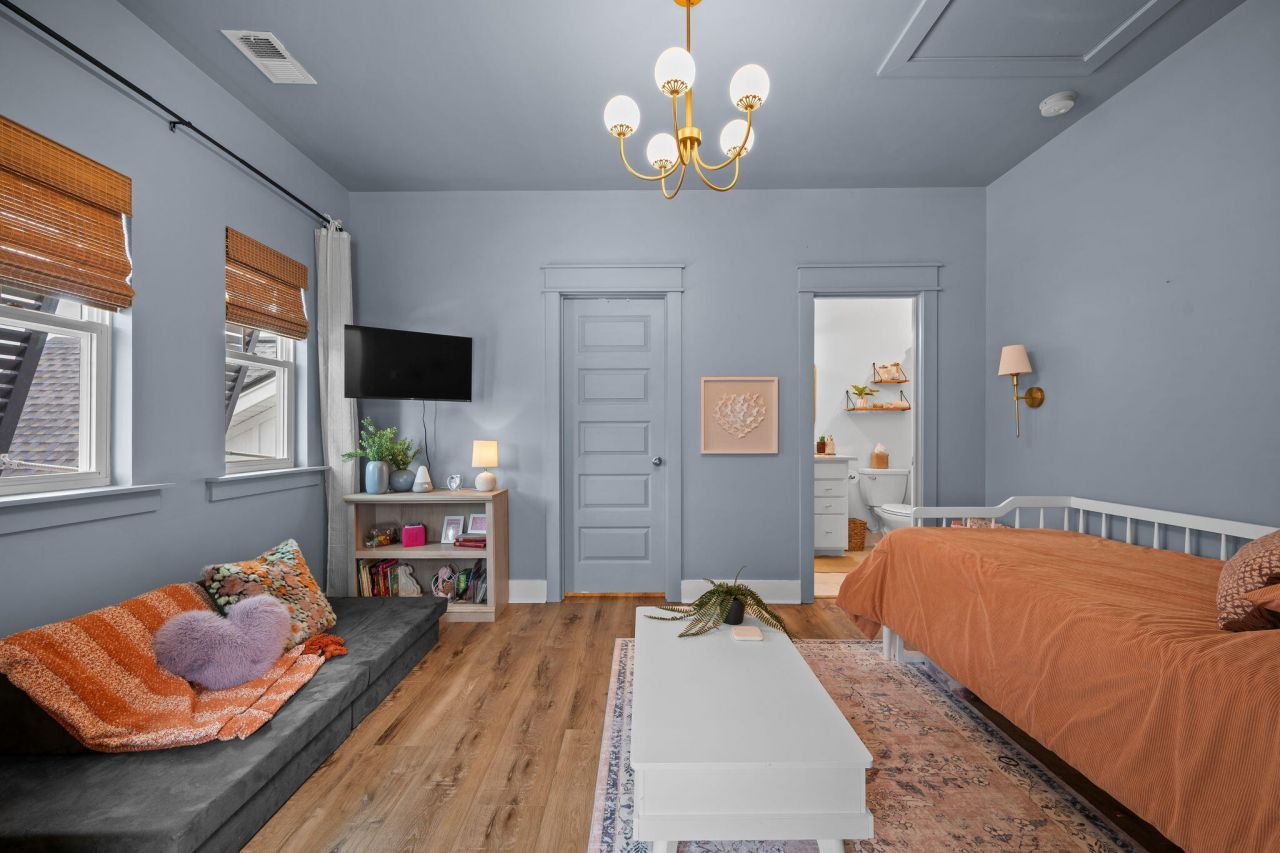 113 Medford Street Photo 59