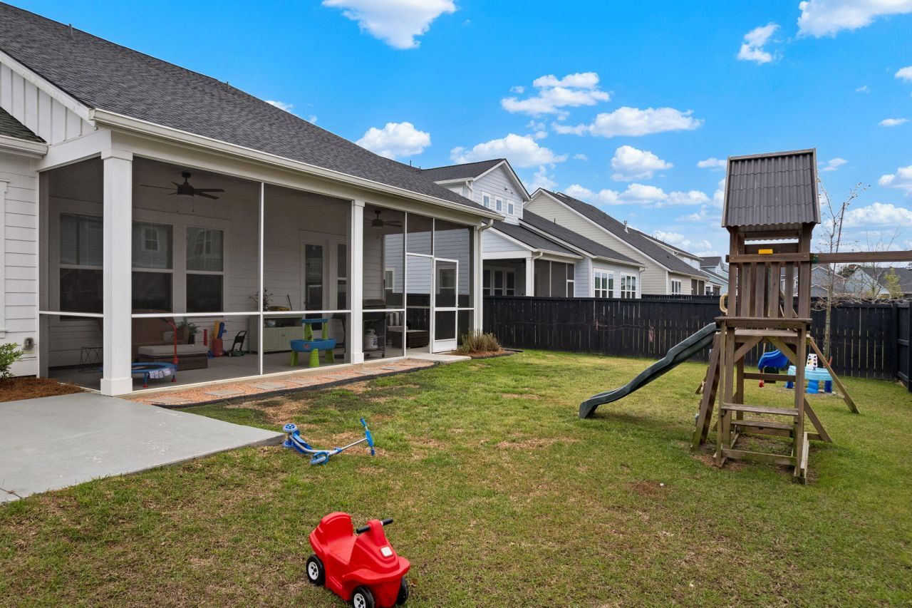 113 Medford Street Photo 63