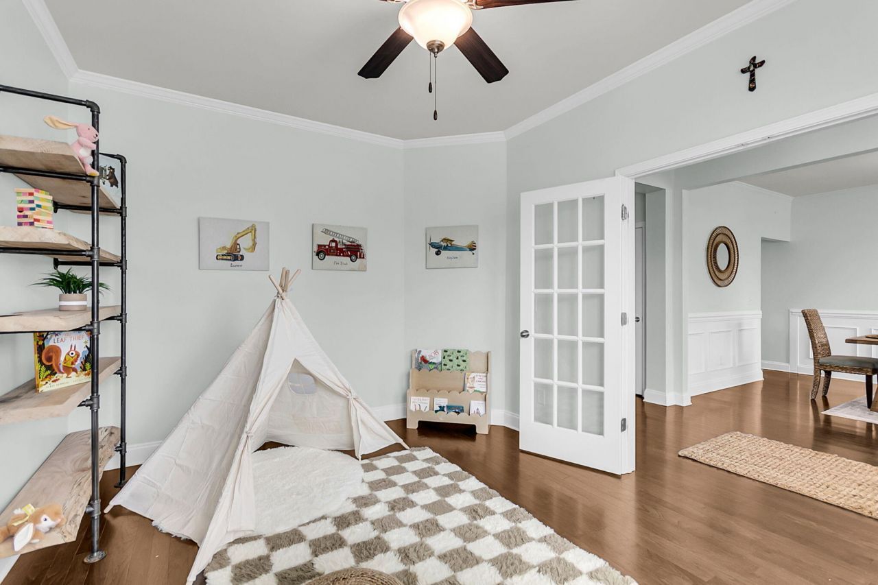 9707 Cutleaf Drive Photo 17