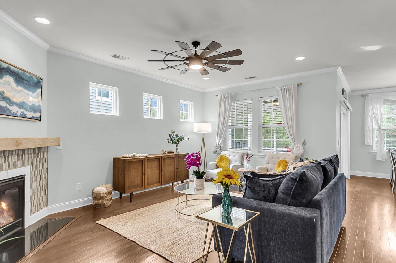 9707 Cutleaf Drive Photo 21