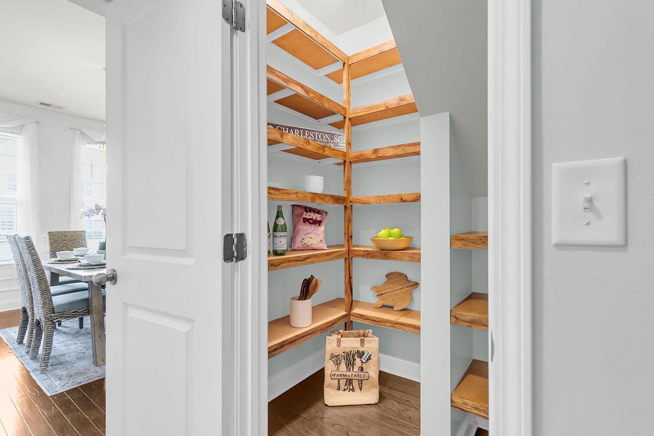 9707 Cutleaf Drive Photo 27