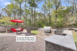 9707 Cutleaf Drive photo 4