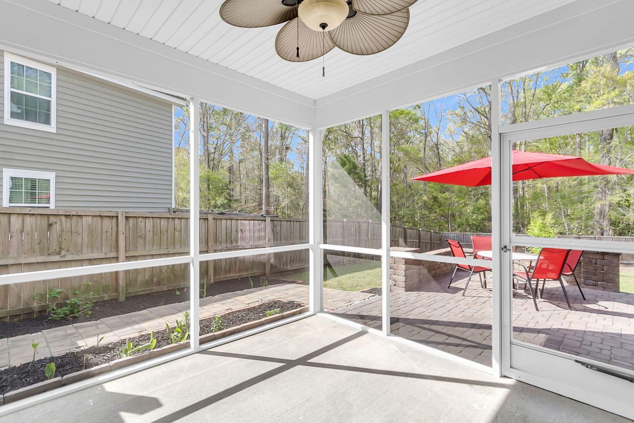 9707 Cutleaf Drive Photo 31