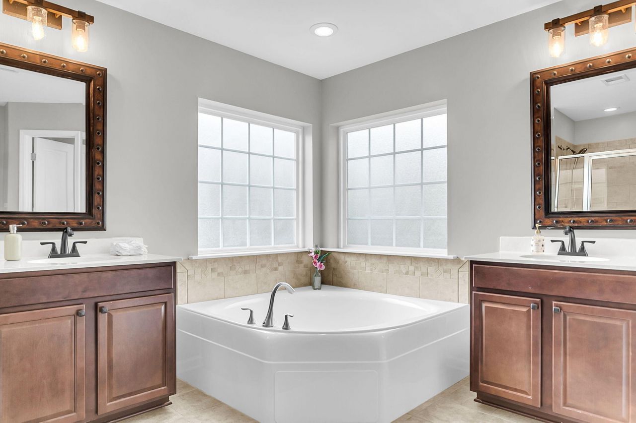 9707 Cutleaf Drive Photo 50