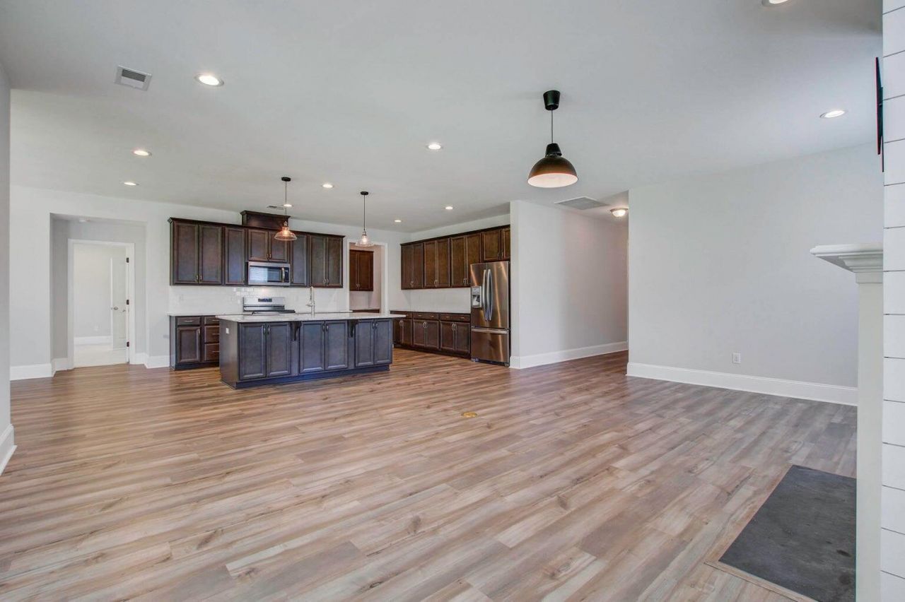 216 Quimby Hill Drive Photo 7