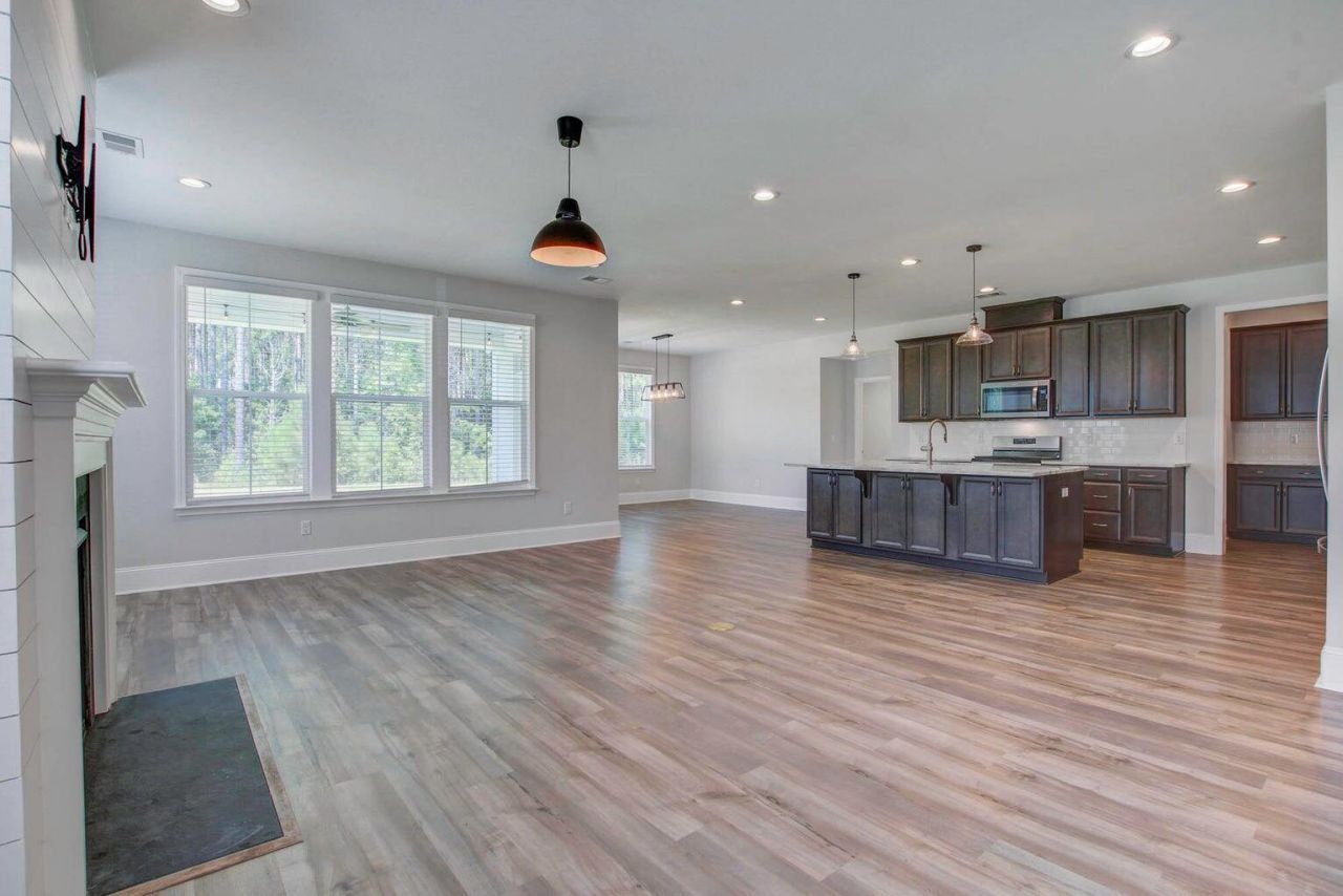 216 Quimby Hill Drive Photo 8