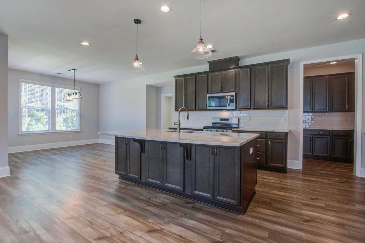 216 Quimby Hill Drive Photo 9