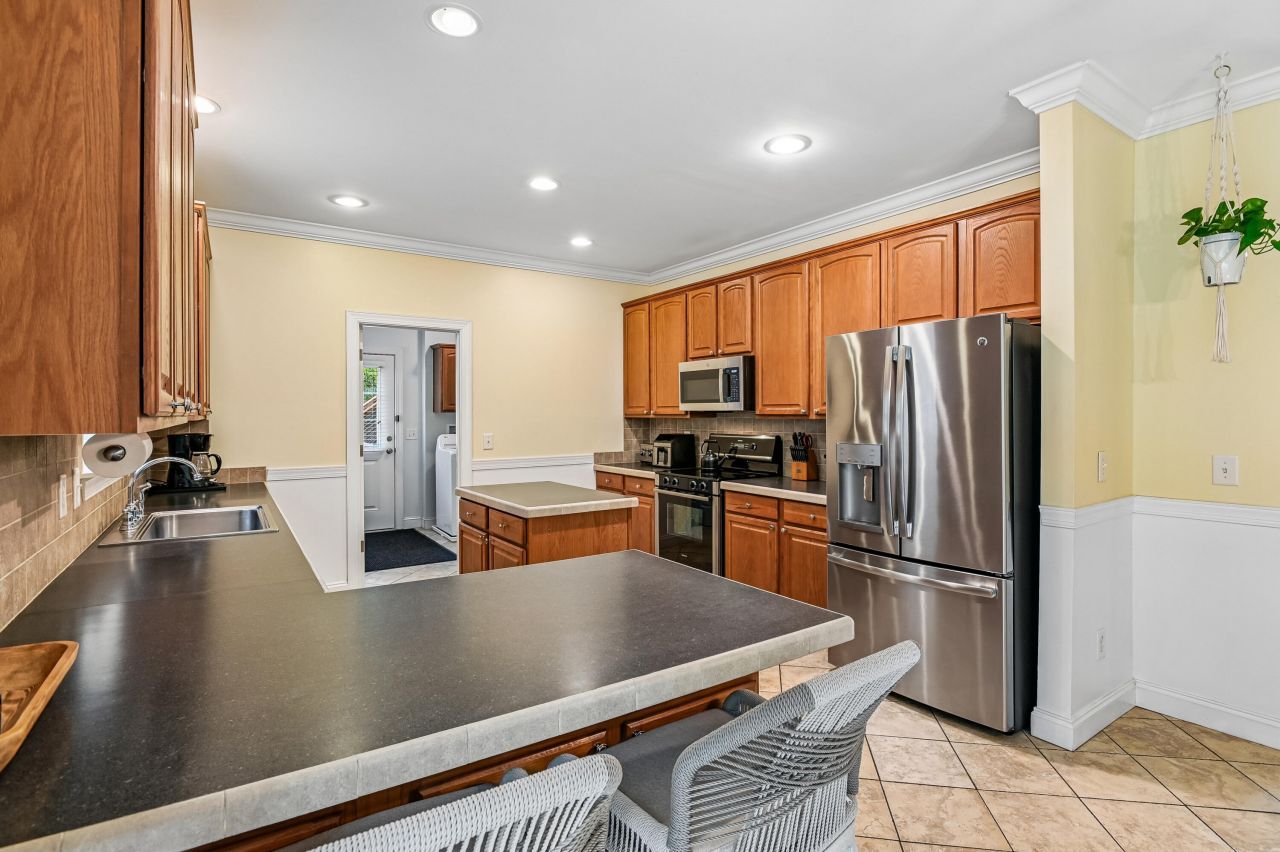 2458 Audette Avenue Photo 23