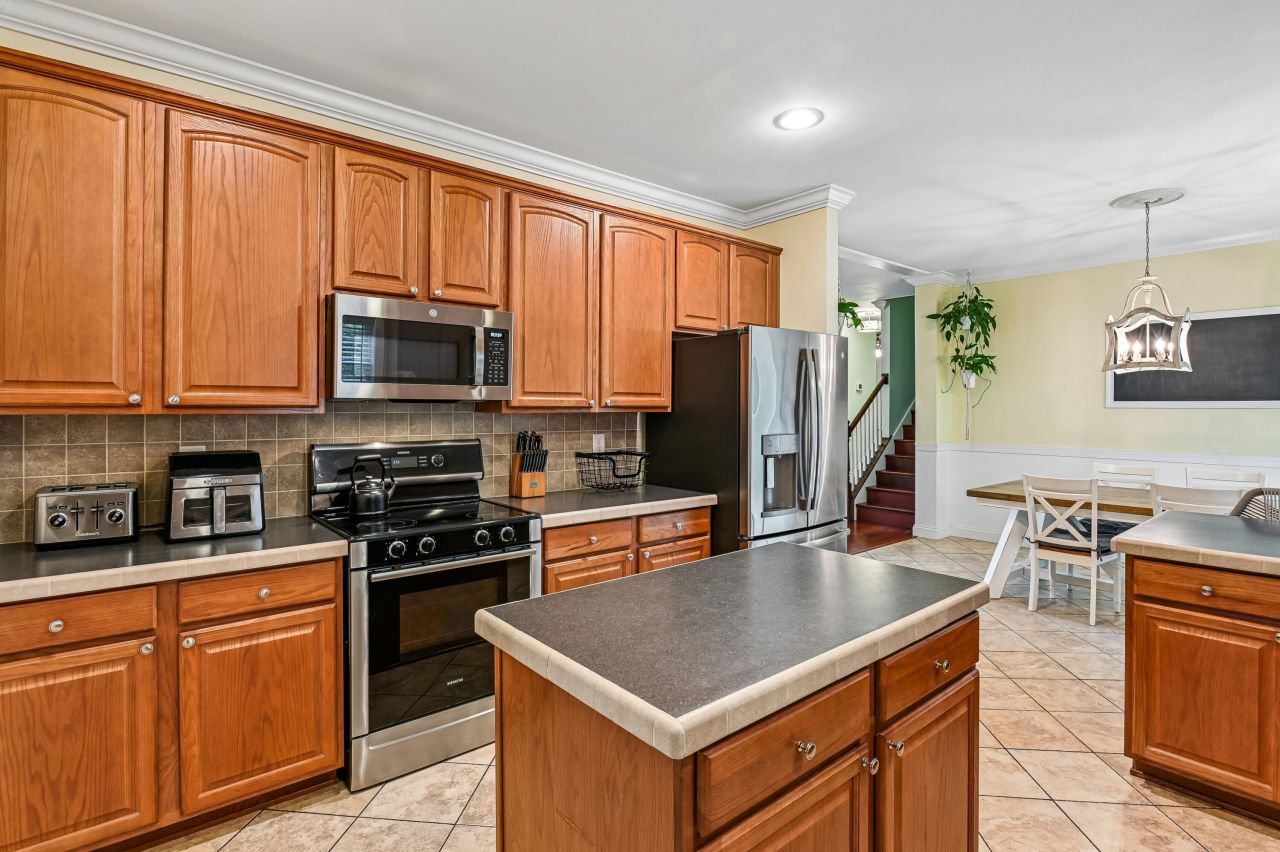 2458 Audette Avenue Photo 25