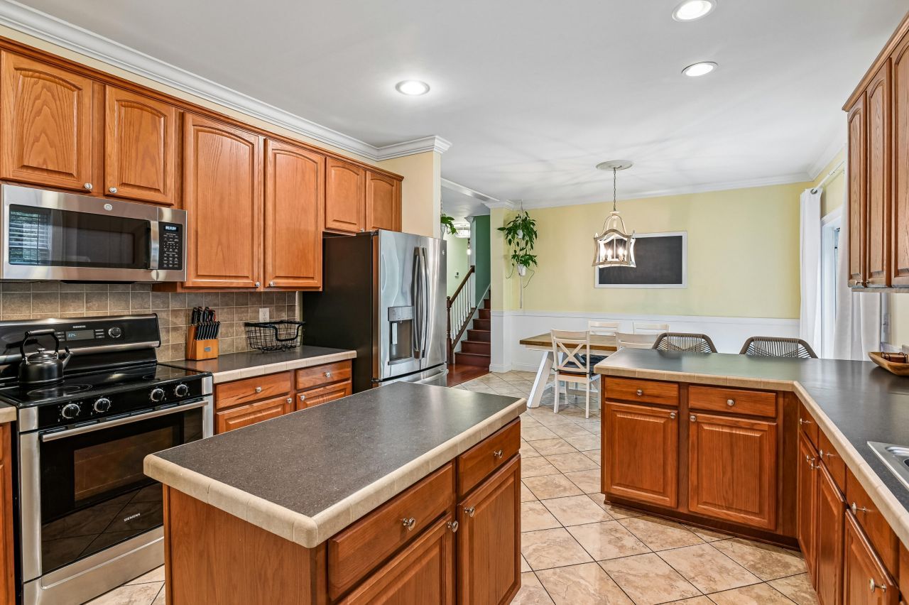 2458 Audette Avenue Photo 26