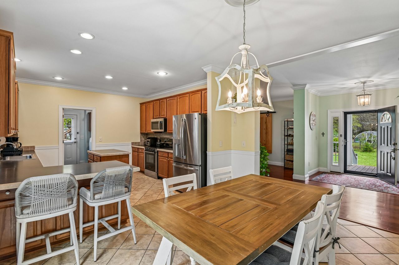 2458 Audette Avenue Photo 28