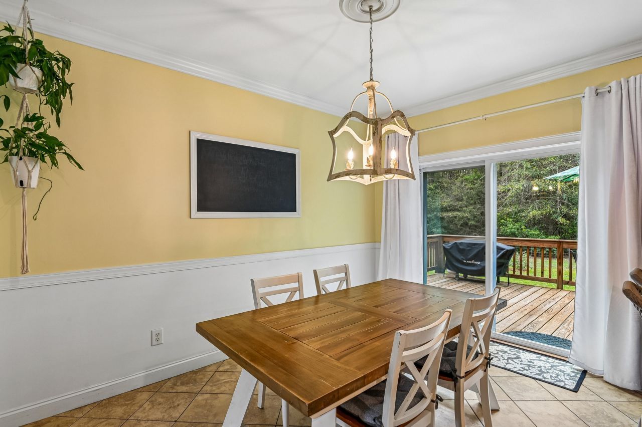 2458 Audette Avenue Photo 29