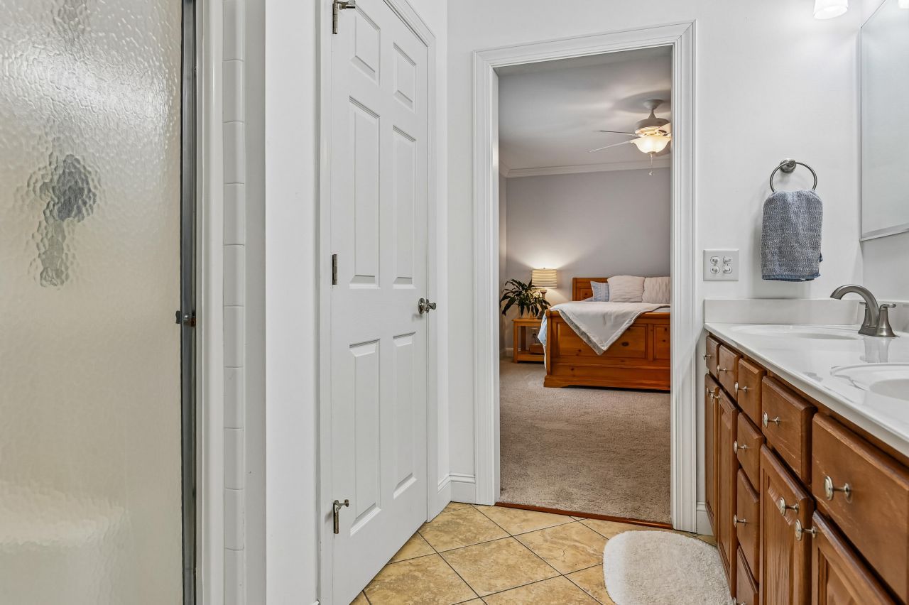 2458 Audette Avenue Photo 36