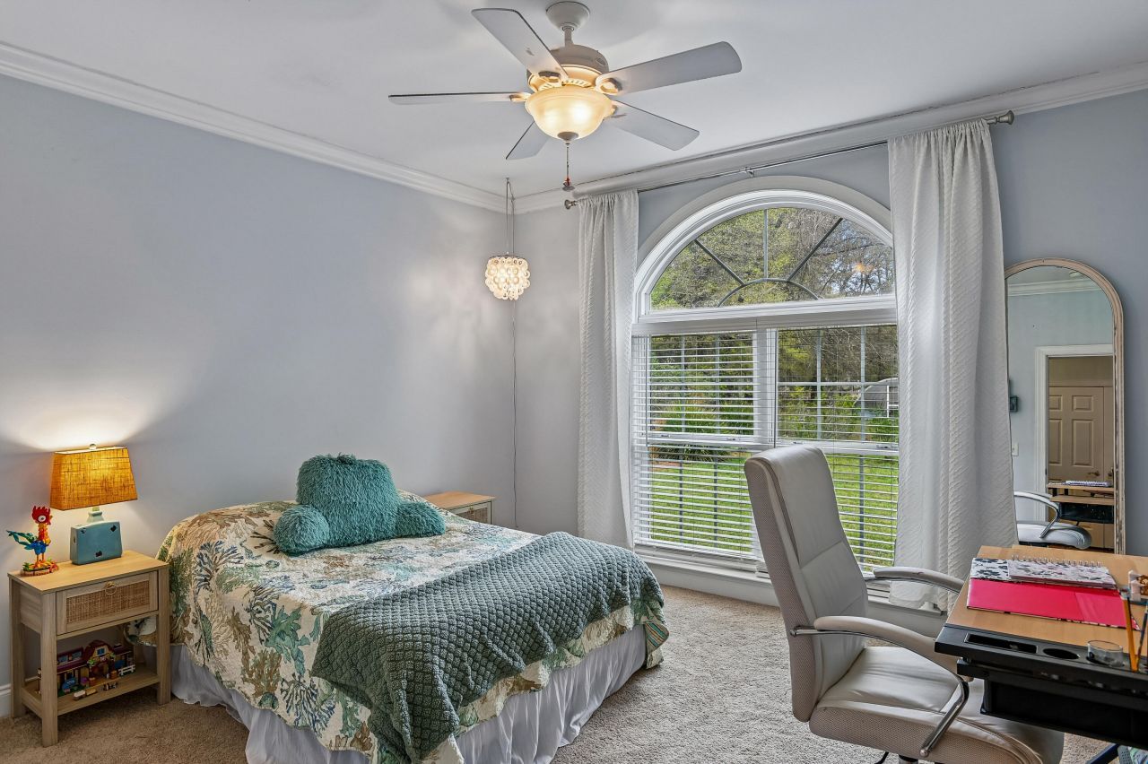 2458 Audette Avenue Photo 39