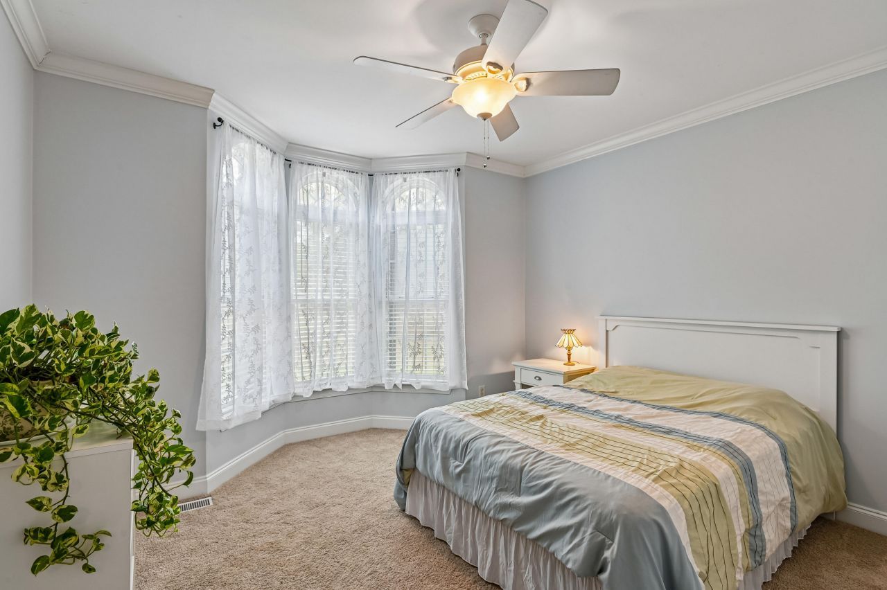 2458 Audette Avenue Photo 44