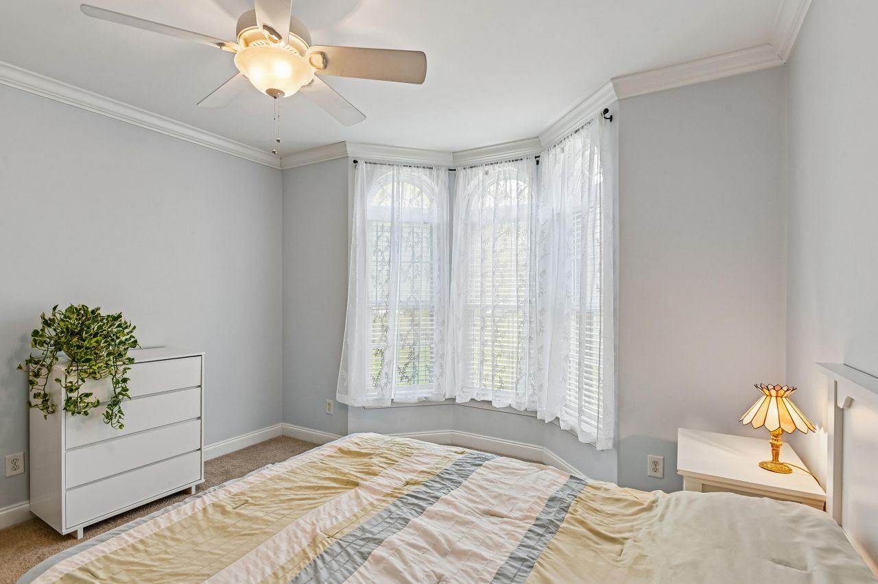 2458 Audette Avenue Photo 45