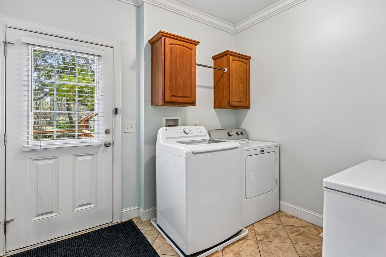 2458 Audette Avenue Photo 48