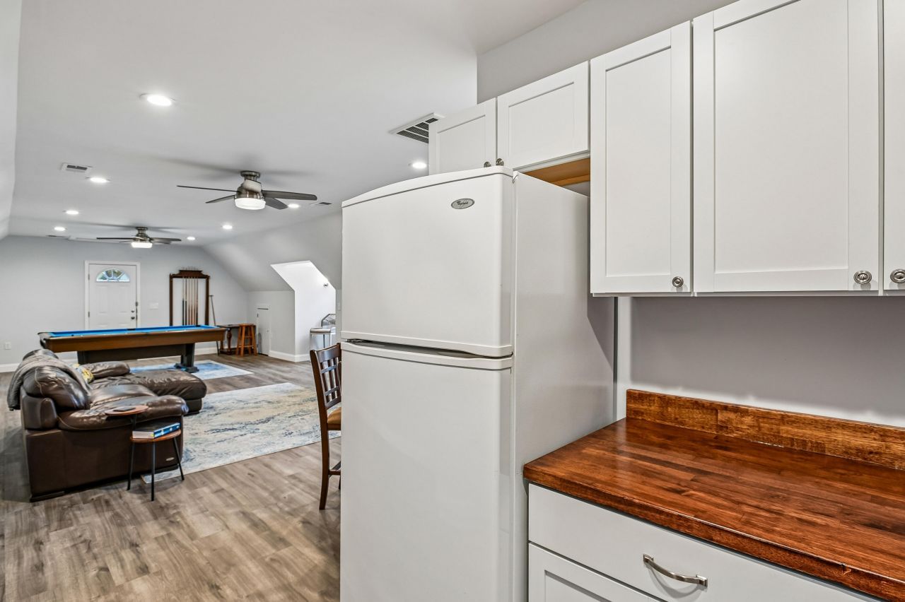 2458 Audette Avenue Photo 63