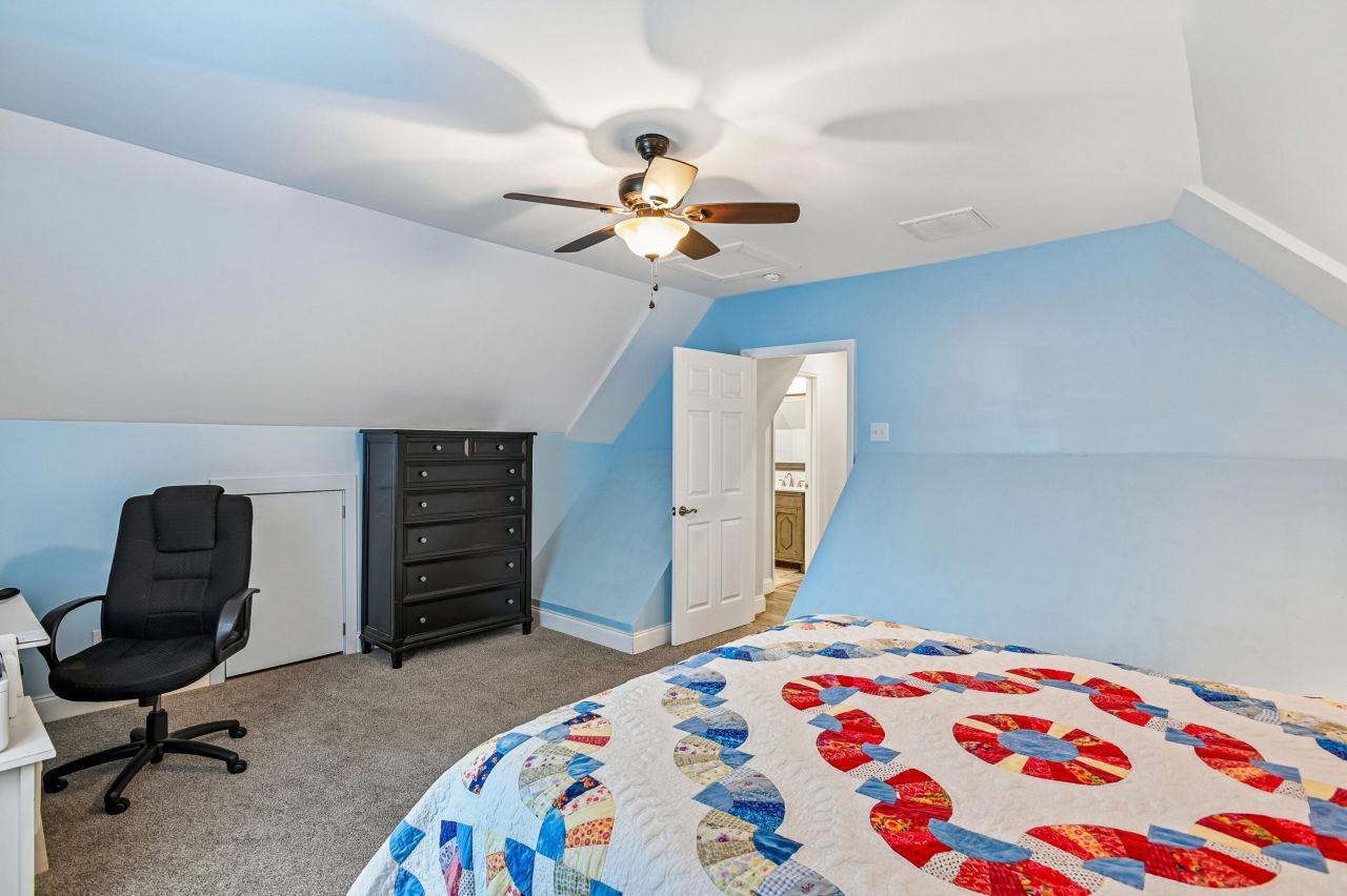 2458 Audette Avenue Photo 67