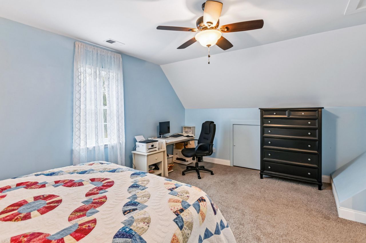 2458 Audette Avenue Photo 68