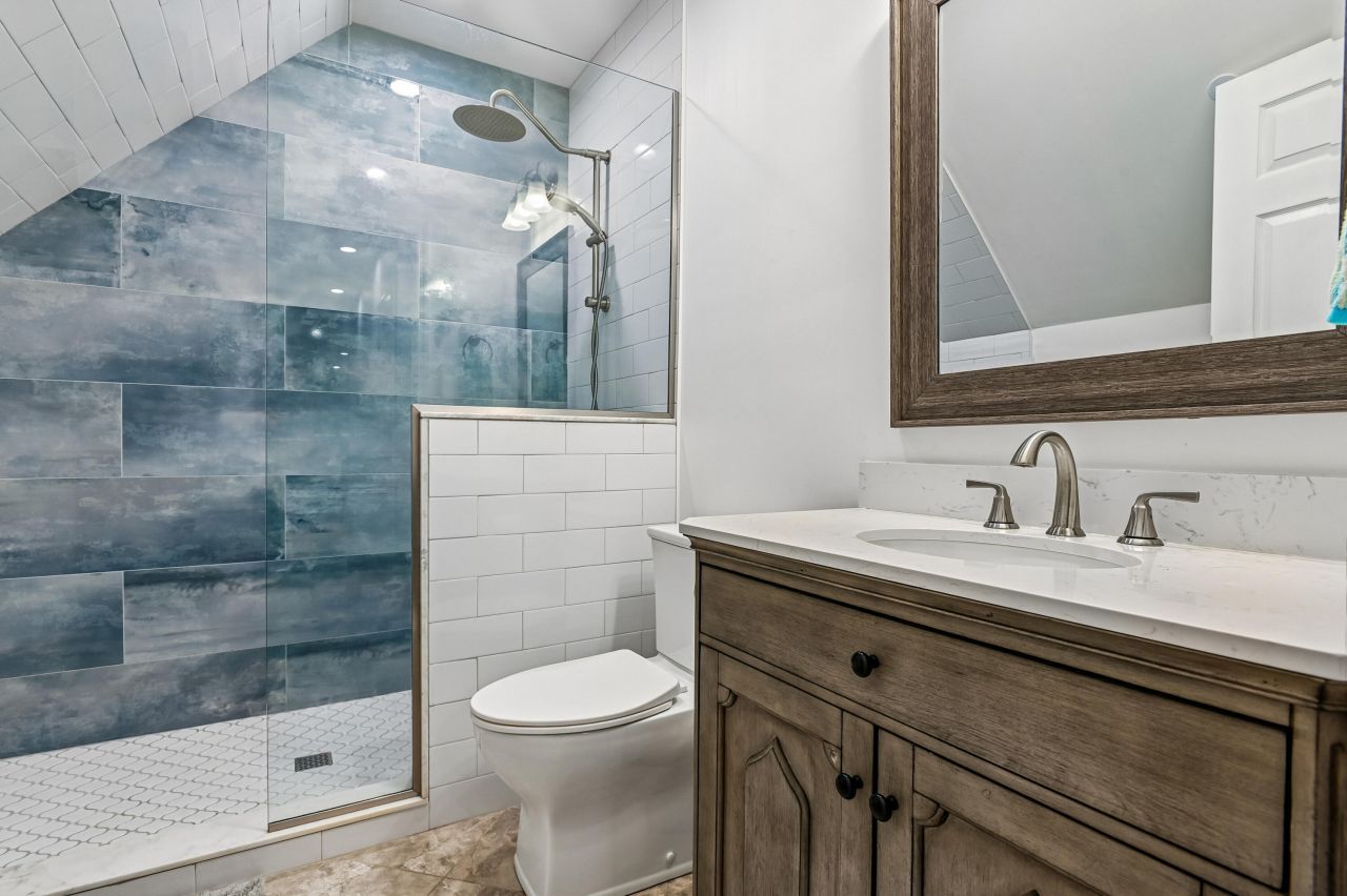 2458 Audette Avenue Photo 69