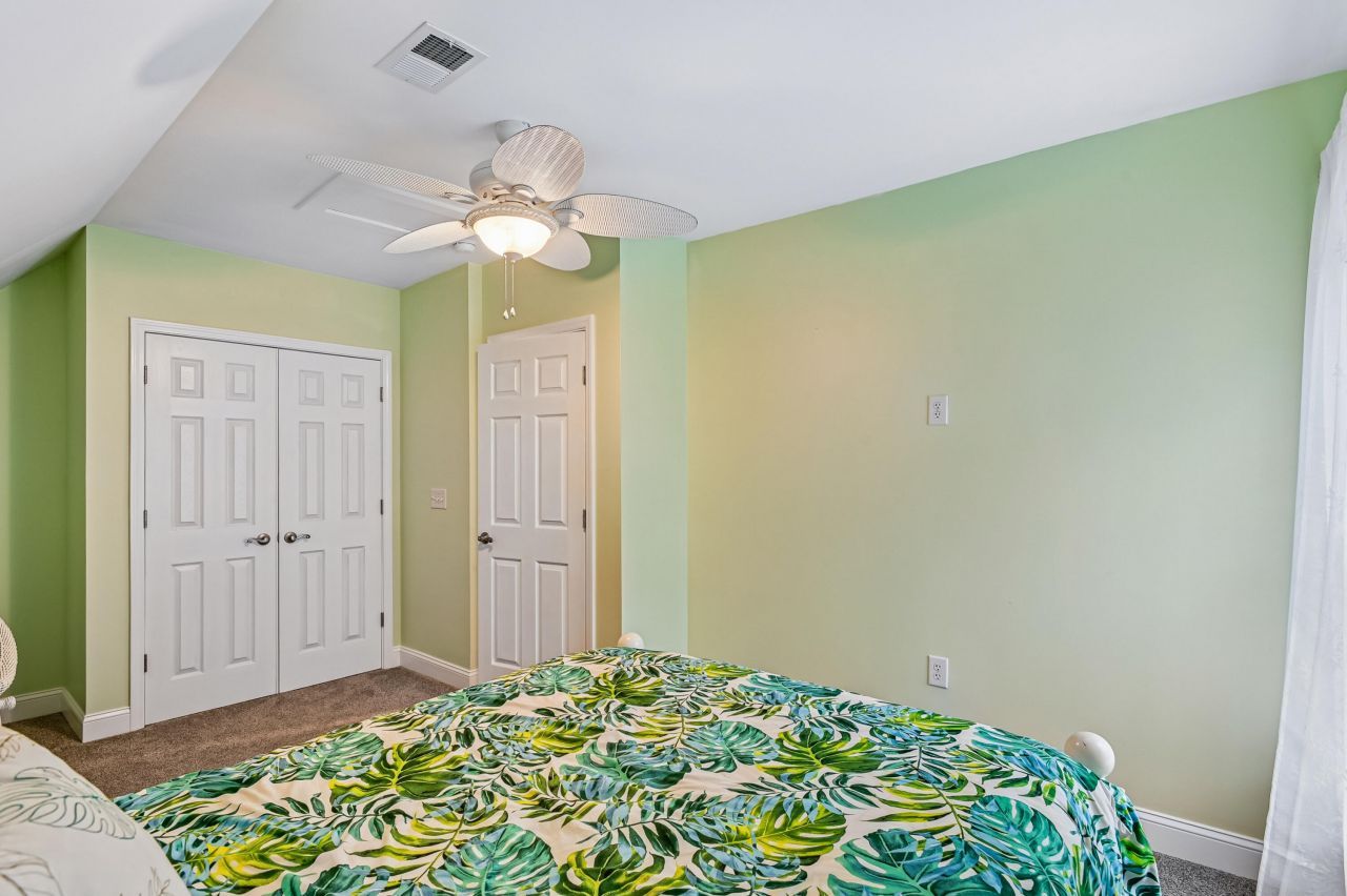 2458 Audette Avenue Photo 75