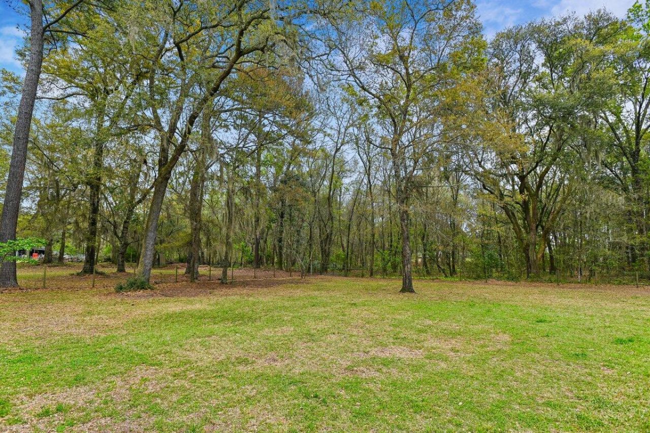 2458 Audette Avenue Photo 85