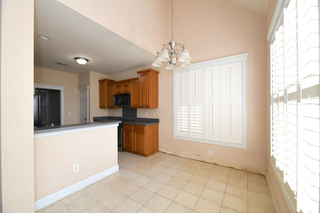 102 Sago Palm Court Photo 9