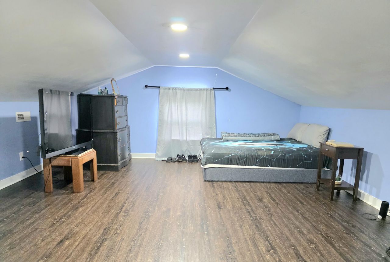 209 Janice Street Photo 29