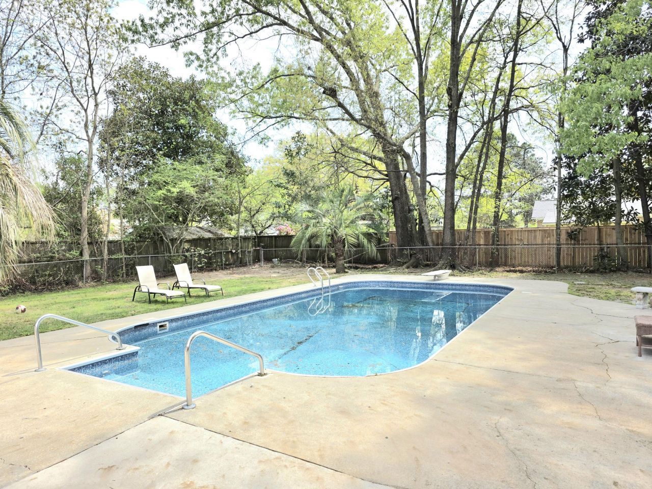 209 Janice Street Photo 32